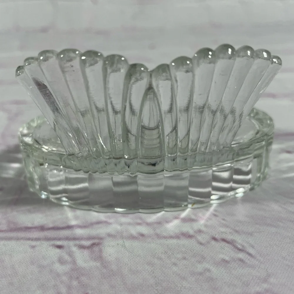 Vintage Glass Seashell Shaped Salt and Pepper Shakers with Beach Chair Holder
